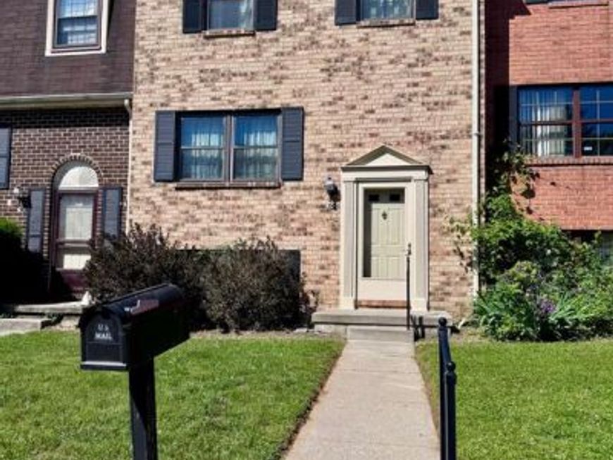 33 Brucester Bridge Court , Baltimore, MD 21228 Main Photo