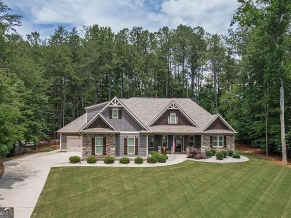 497 Oak Forest Drive, Dawsonville, GA 30534