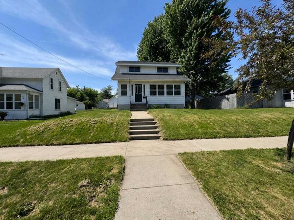 1412 S Park Street , Red Wing, MN 55066