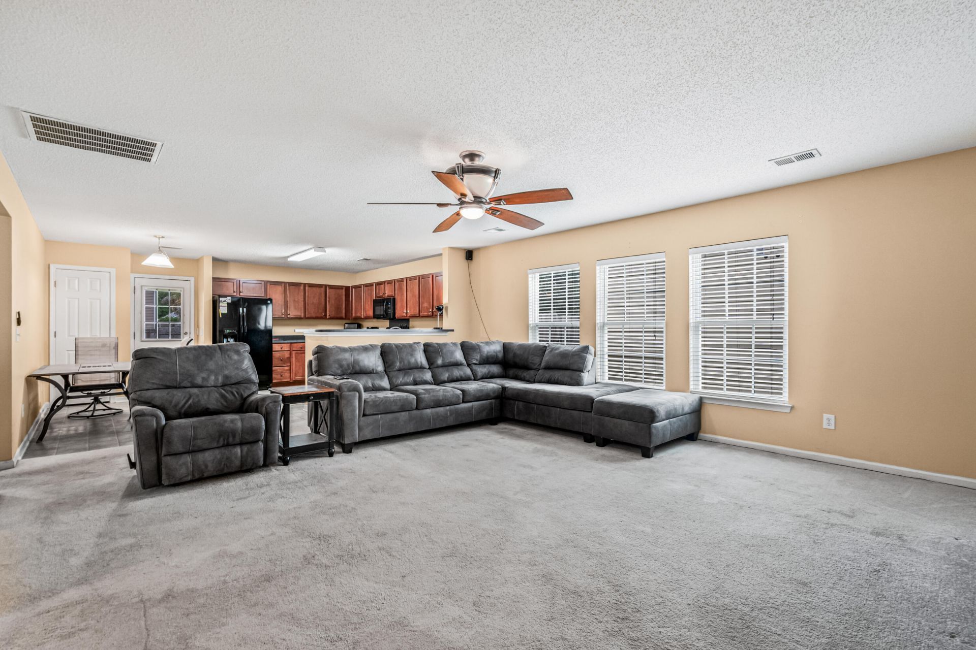 308 Bradley Bend Drive Photo 10