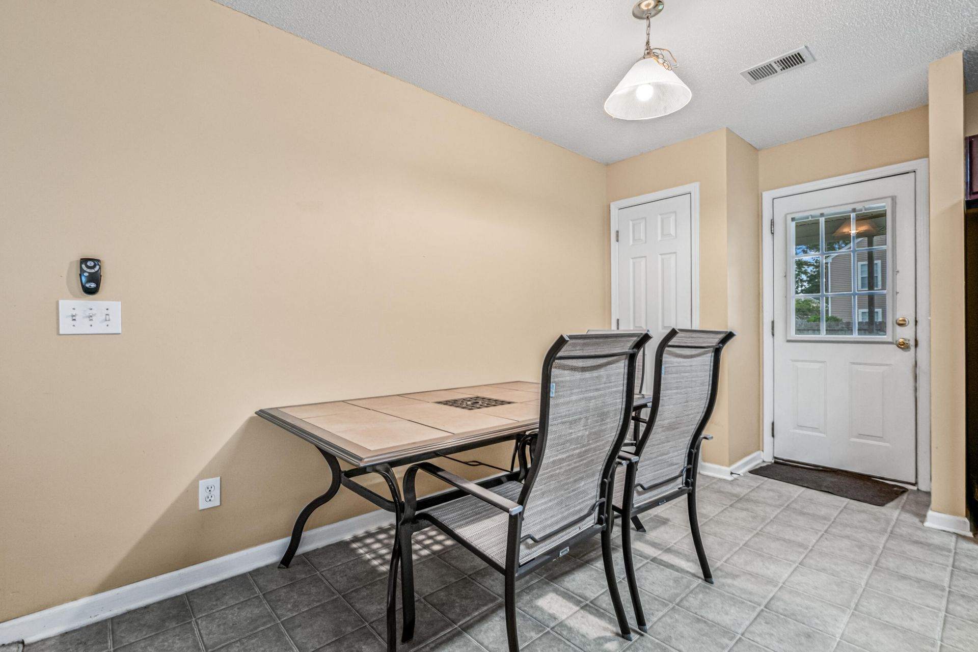 308 Bradley Bend Drive Photo 16