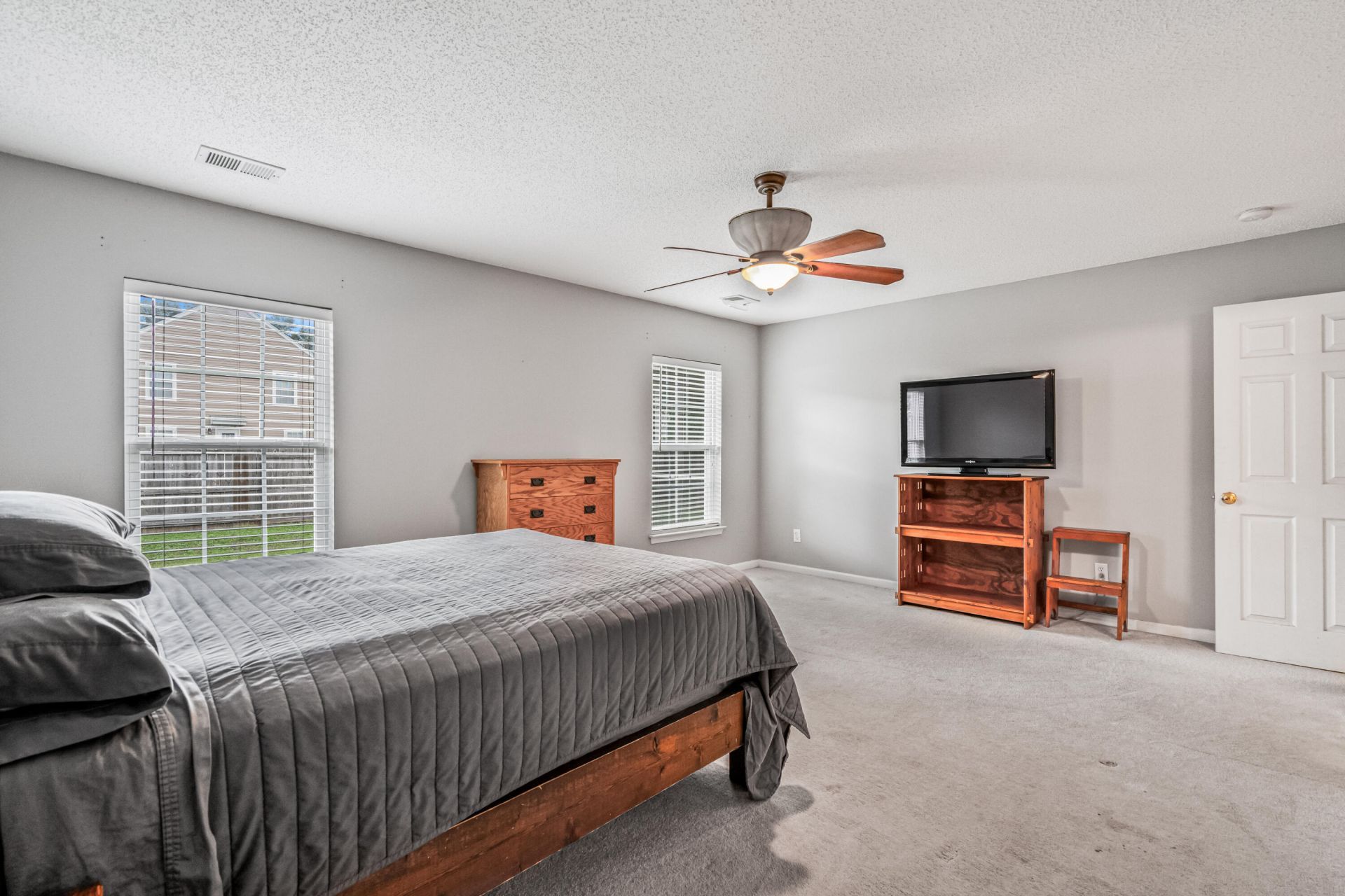 308 Bradley Bend Drive Photo 19