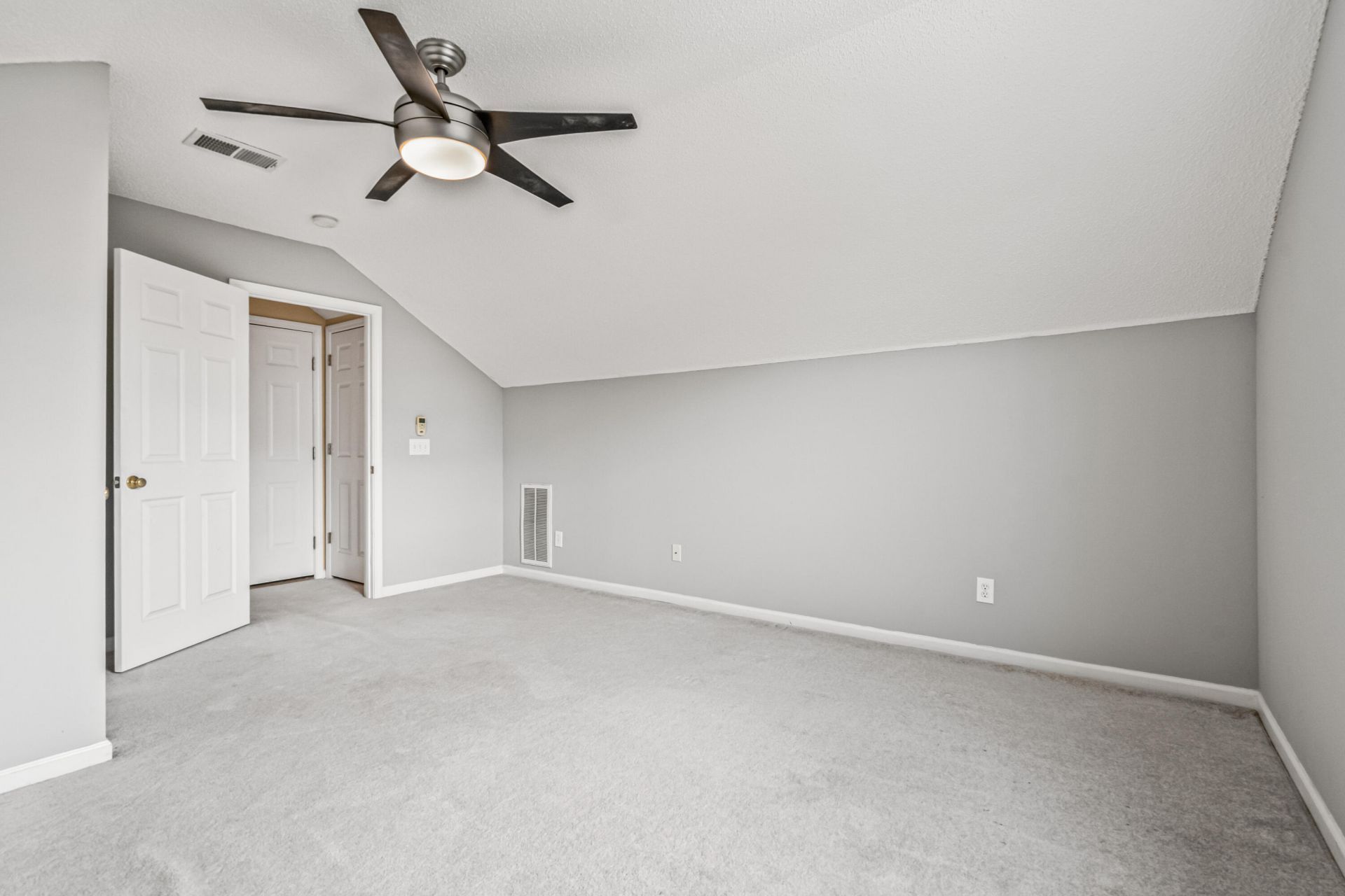 308 Bradley Bend Drive Photo 25