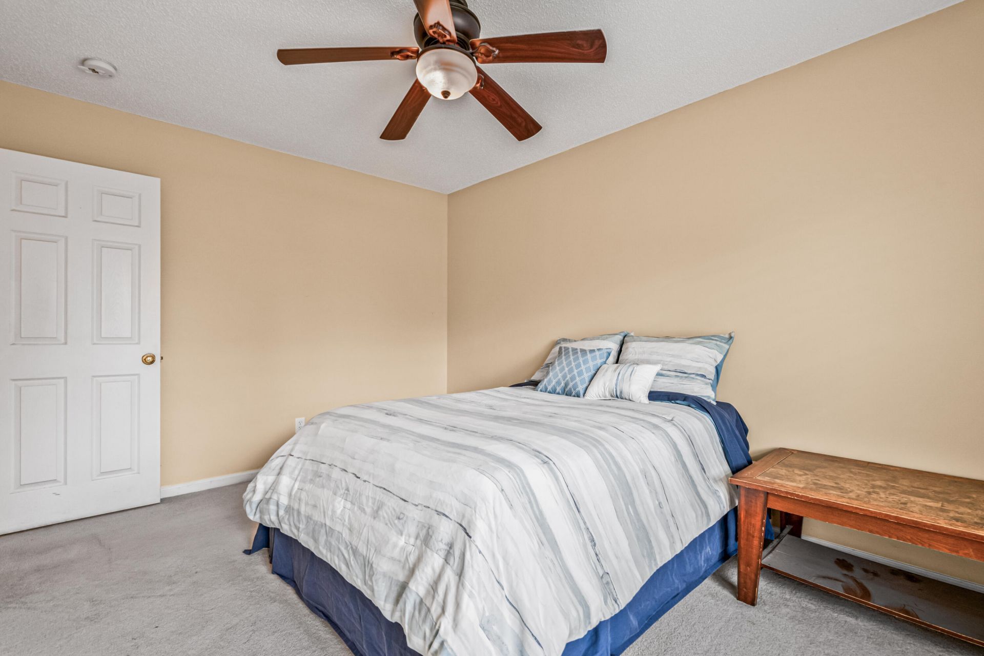 308 Bradley Bend Drive Photo 7