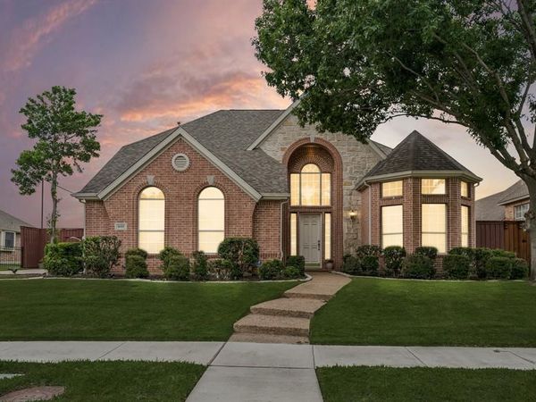 1649 Mcgee Lane, Carrollton, TX 75010