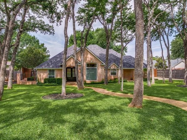 812 Greenbriar Drive, Keller, TX 76248