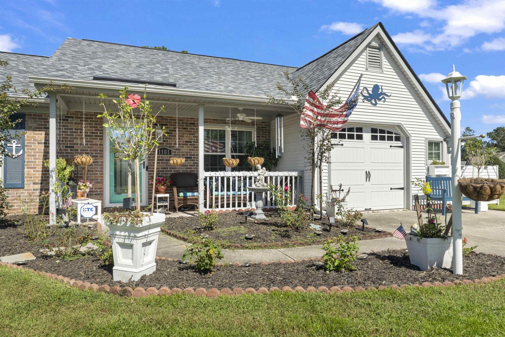 1101 Fox Sparrow Dr. Photo 4