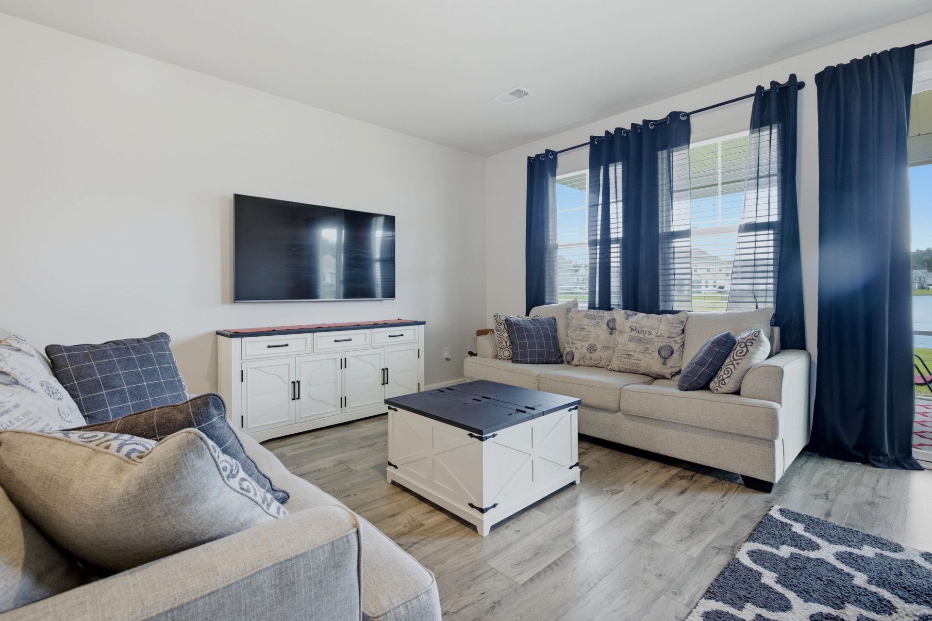 727 Mustang Ranch Dr. Photo 18