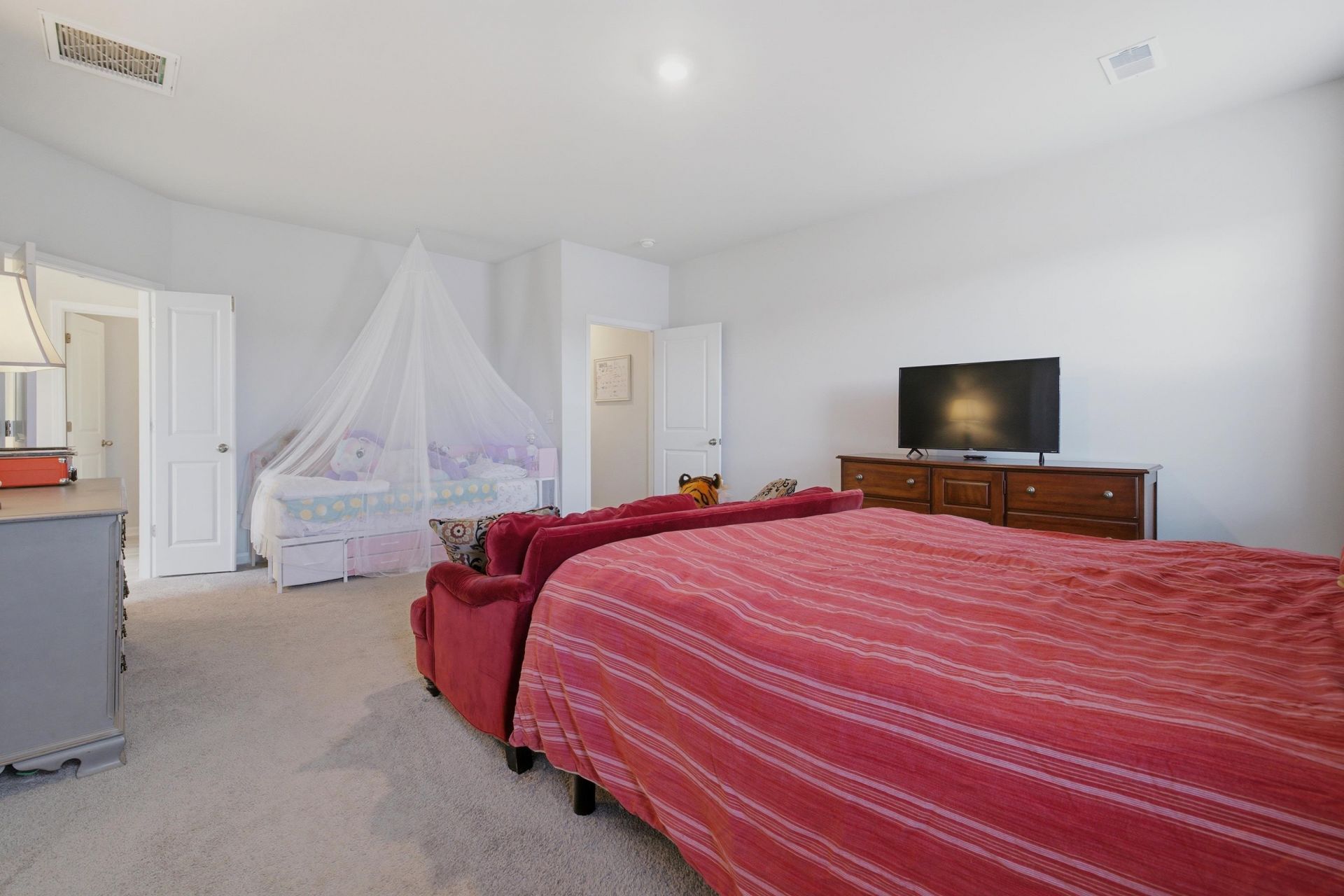 727 Mustang Ranch Dr. Photo 24