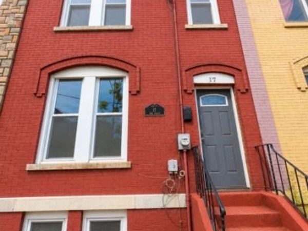 17 8Th Ave, Newark, NJ 07104