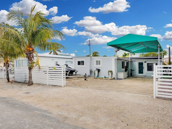60 Bird Lane, KEY LARGO, FL 33037