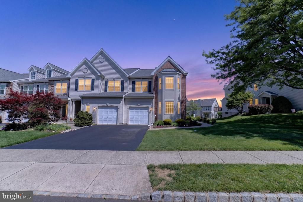 106 JULIAN DRIVE E , WARWICK, PA 18974