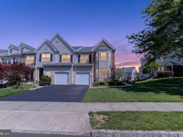 106 JULIAN DRIVE E, WARWICK, PA 18974