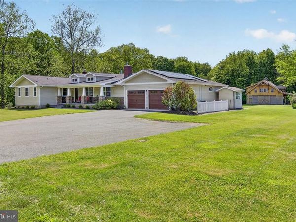 219 LAMBERTVILLE HOPEWELL ROAD, HOPEWELL, NJ 08525