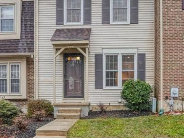 807 STOCKBRIDGE DRIVE, HOCKESSIN, DE 19707
