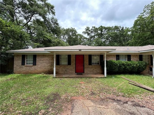8130 Centre Street, Mobile, AL 36603
