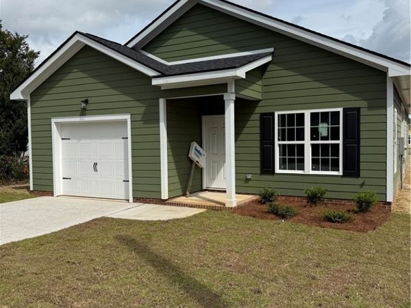 308 Lee Street, Spring Lake, NC 28390