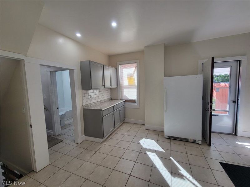 3594 W 60th Street, Cleveland, OH 44102 Photo 16