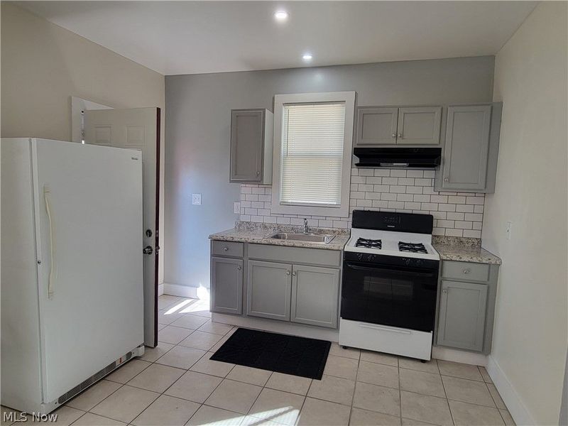 3594 W 60th Street, Cleveland, OH 44102 Photo 17