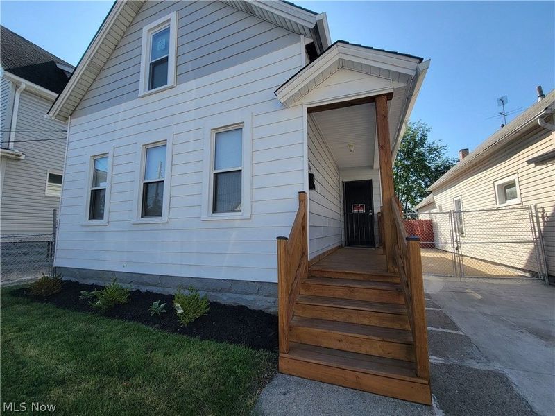 3594 W 60th Street, Cleveland, OH 44102 Photo 4
