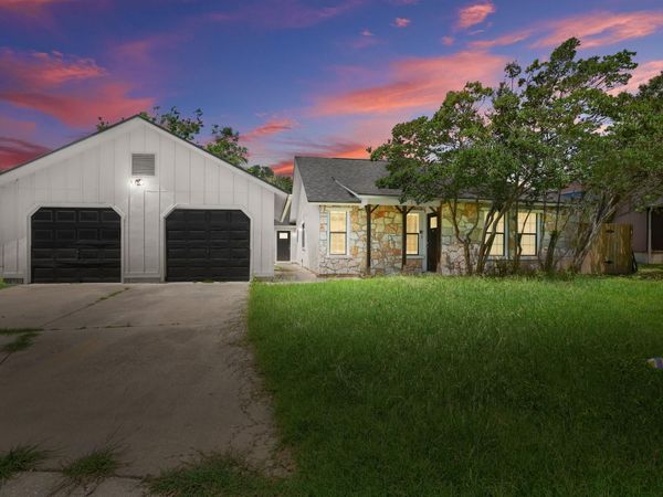 1606 Dale CV, Unit B, Round Rock, TX 78664