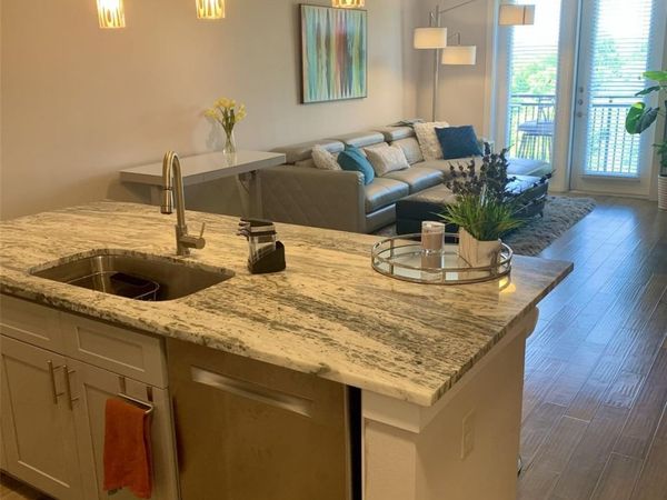 1900 Barton Springs RD, Unit 5016, Austin, TX 78704