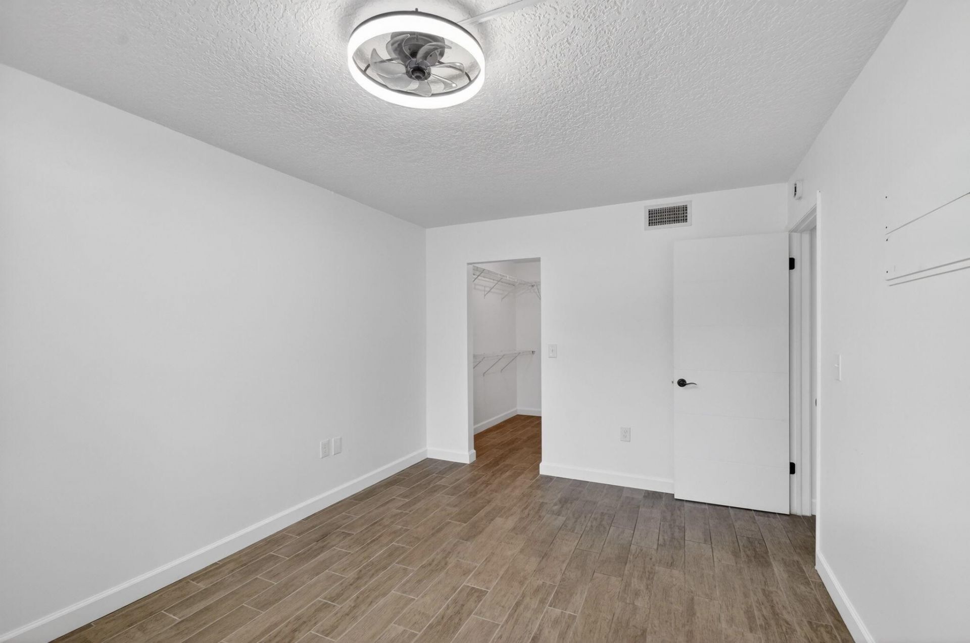500 Davis Road, Unit 37, Palm Springs, FL 33461 Photo