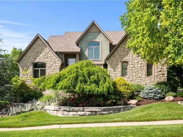 13210 Outlook Street, Overland Park, KS 66209