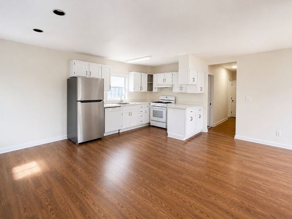 18 Appleton St, Unit 2A, Somerville, MA 02144