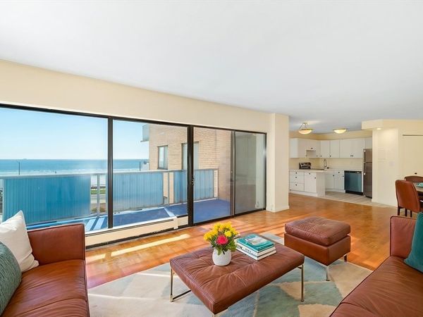 300 Lynn Shore Dr, Unit 410, Lynn, MA 01902