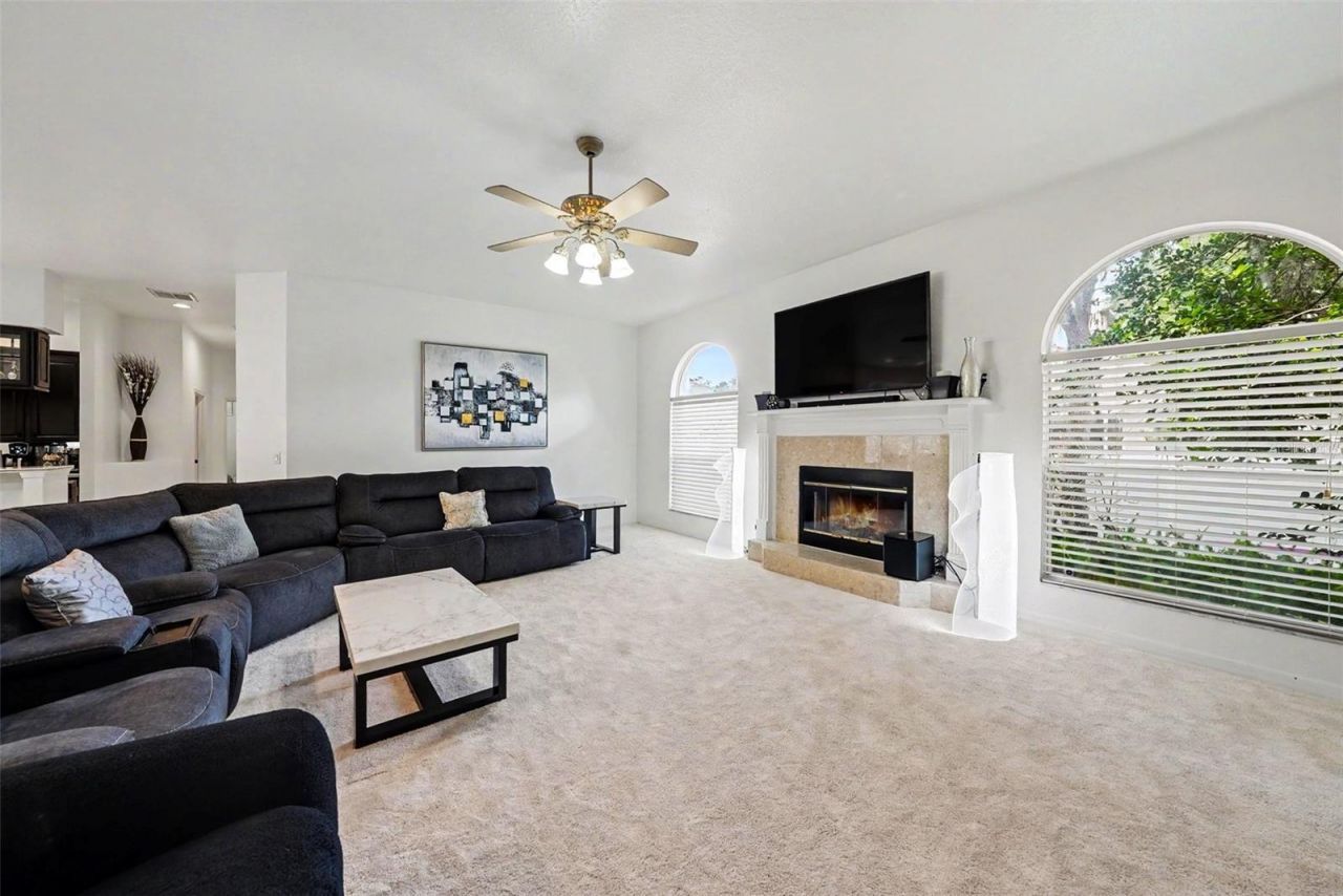 2528 Centennial Falcon Dr, Valrico, FL 33596 Photo