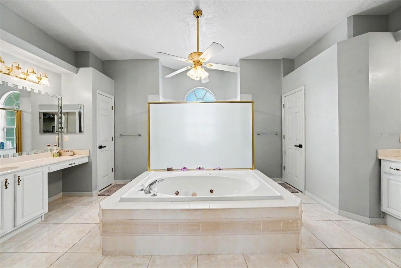 2528 Centennial Falcon Dr, Valrico, FL 33596 Photo