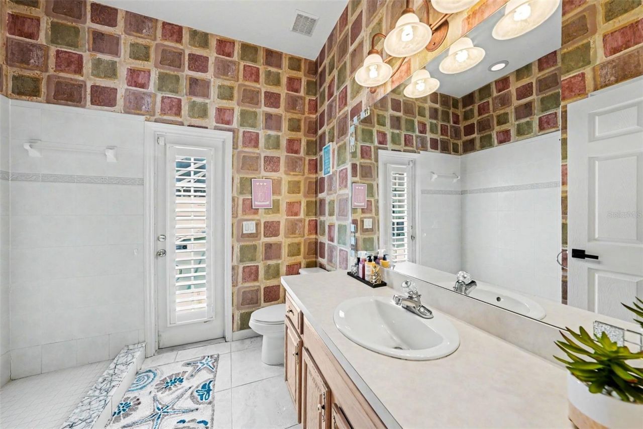 2528 Centennial Falcon Dr, Valrico, FL 33596 Photo