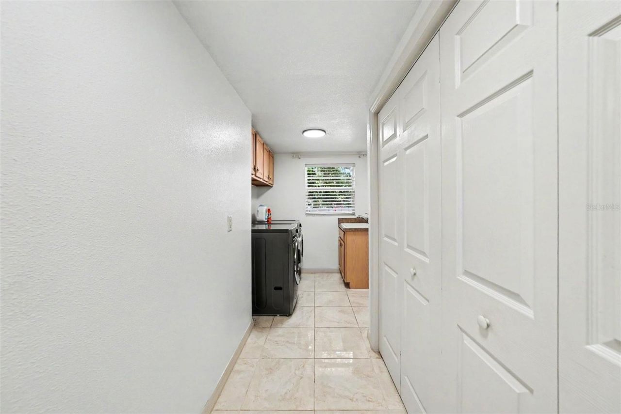 2528 Centennial Falcon Dr, Valrico, FL 33596 Photo