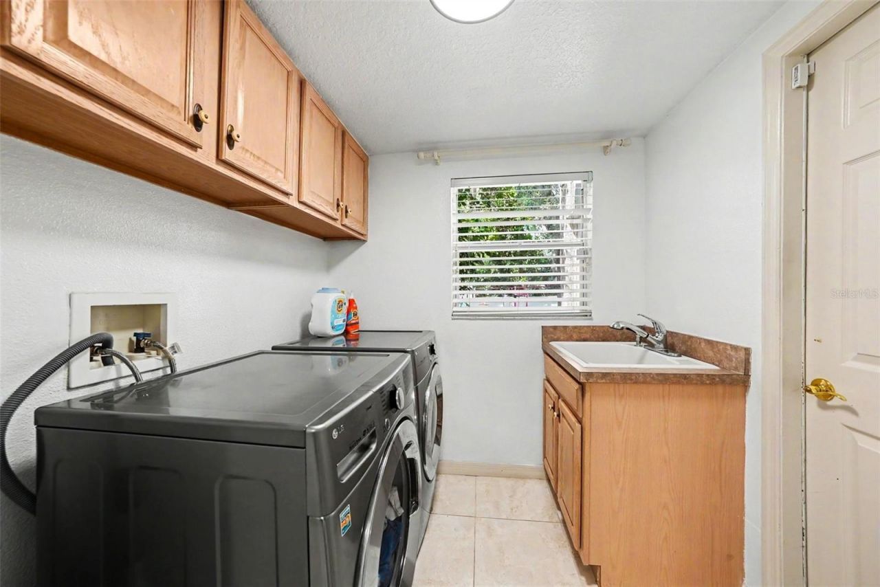 2528 Centennial Falcon Dr, Valrico, FL 33596 Photo