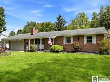 701 Stolle Road, Elma, NY 14059