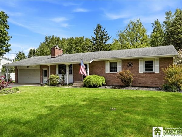 701 Stolle Road , Elma, NY 14059