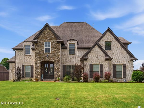 1885 Daffodil Drive, Southaven, MS 38672