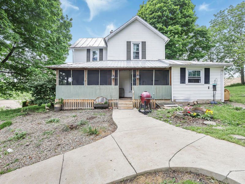 11479 Armentrout Road, Fredericktown, OH 43019 Photo 3