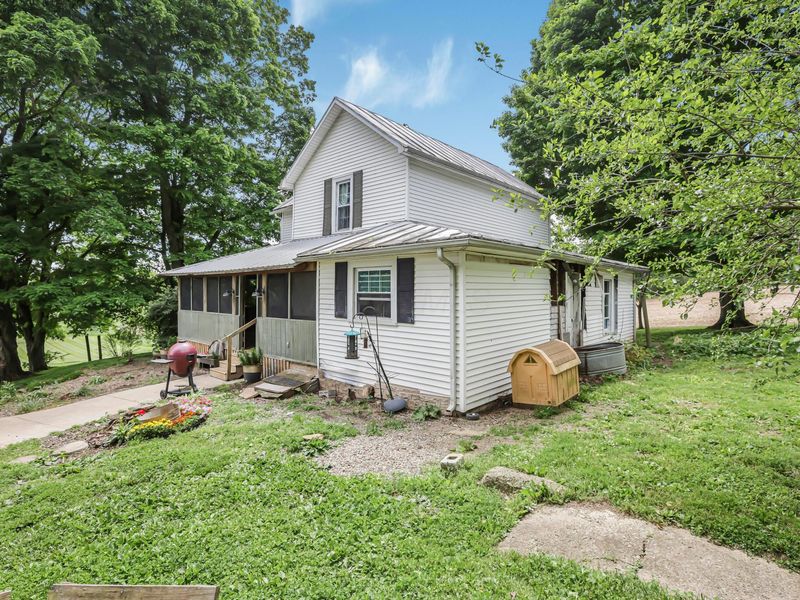 11479 Armentrout Road, Fredericktown, OH 43019 Photo 4