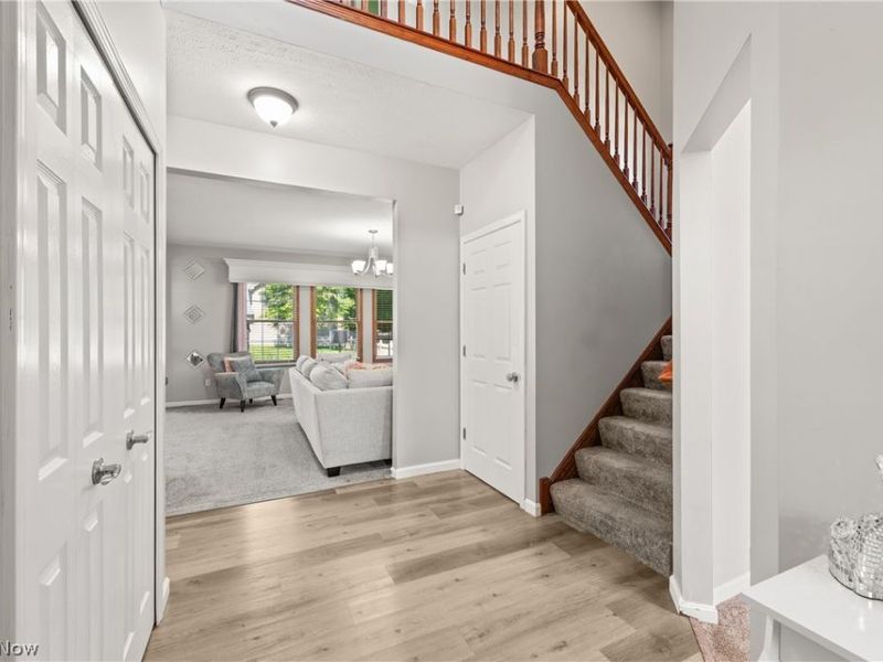 20424 Scotch Pine Way, Strongsville, OH 44149 Photo 10