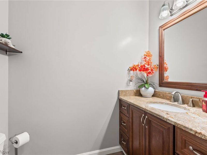 20424 Scotch Pine Way, Strongsville, OH 44149 Photo 16