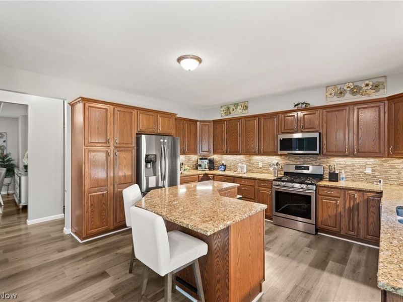 20424 Scotch Pine Way, Strongsville, OH 44149 Photo 24