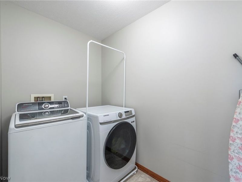 20424 Scotch Pine Way, Strongsville, OH 44149 Photo 32