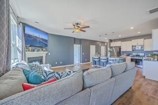 215 Shortmarsh Street Photo 10