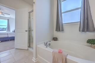 215 Shortmarsh Street Photo 27