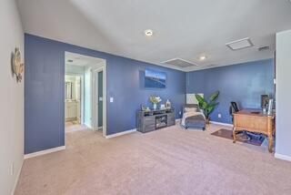 215 Shortmarsh Street Photo 31