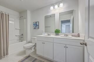 215 Shortmarsh Street Photo 33