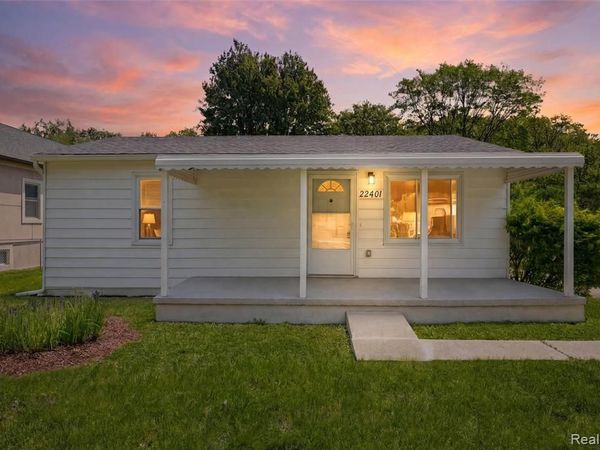 22401 Monterey Drive, Woodhaven, MI 48183