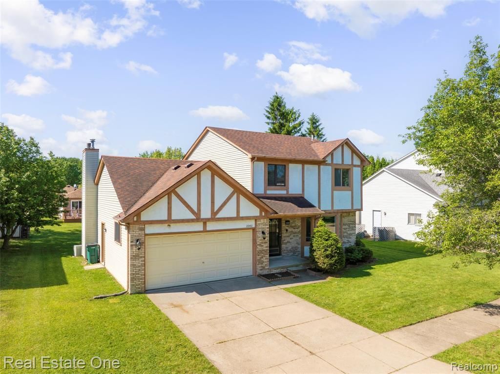 2202 Prescott Drive, Troy, MI 48083 Main Photo